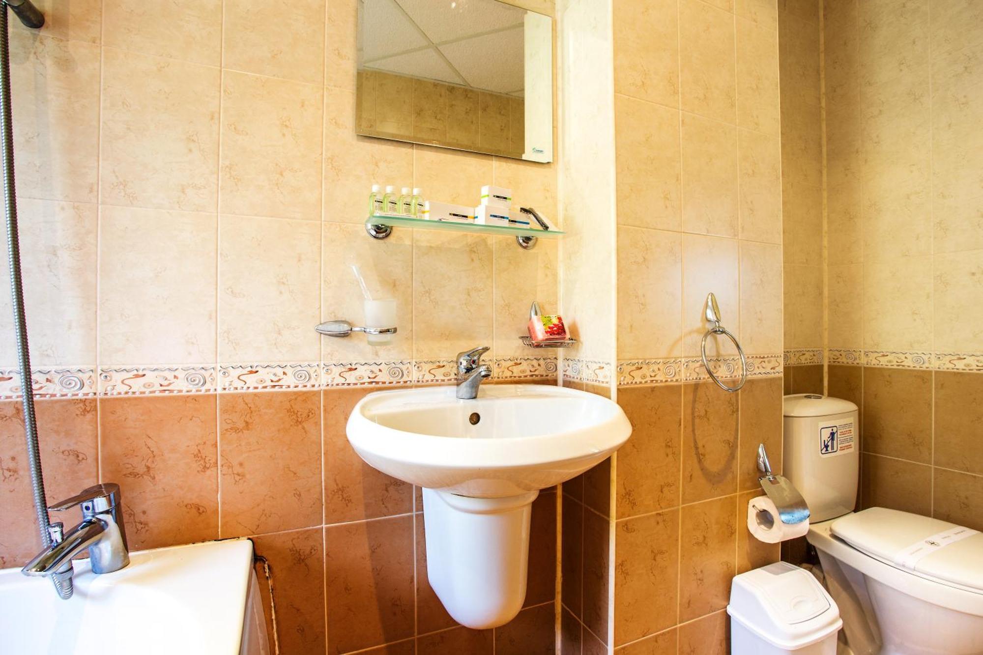 Family Hotel Saint Konstantin Glavatartsi Rum bild