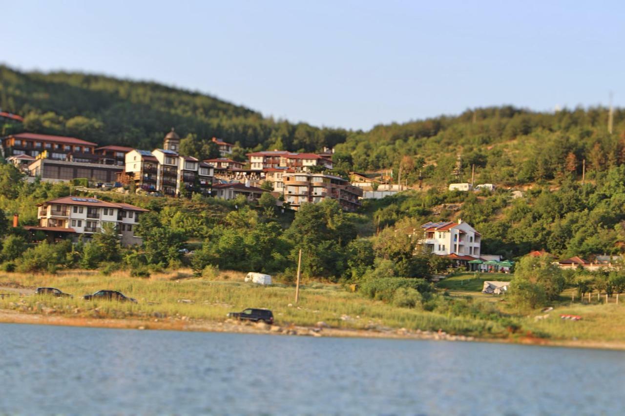 Family Hotel Saint Konstantin Glavatartsi Exteriör bild